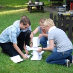 Zabawy teambuildingowe - budowa wiey z papieru - konkurencje grupowe